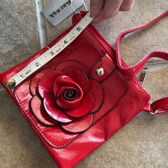 Nwt cute little red purse with flower - Picture 3 of 5